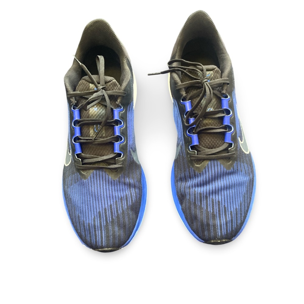 Nike Winflo 9 athletic shoes